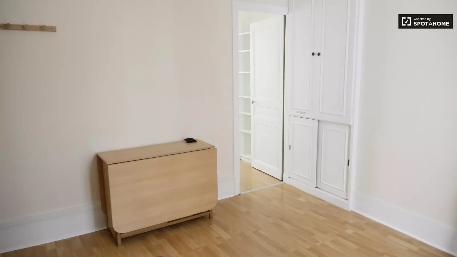 Appartement Rue Myrha à Paris