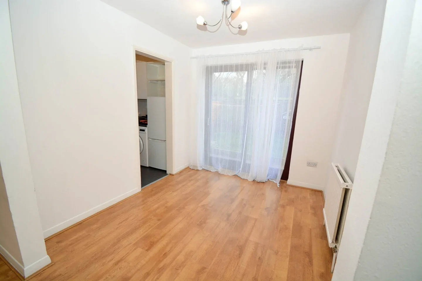 Flat Teal Close in Greater London