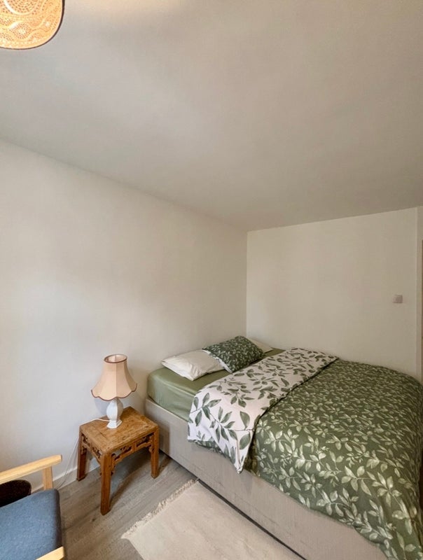 Room Shepherds Bush Green in Greater London