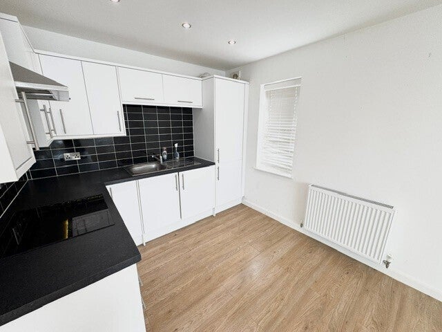 Flat Temple Street in Rugby