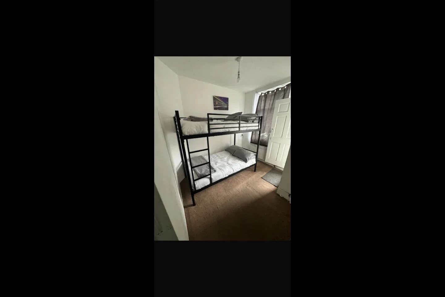 Room Neville Road in Greater London