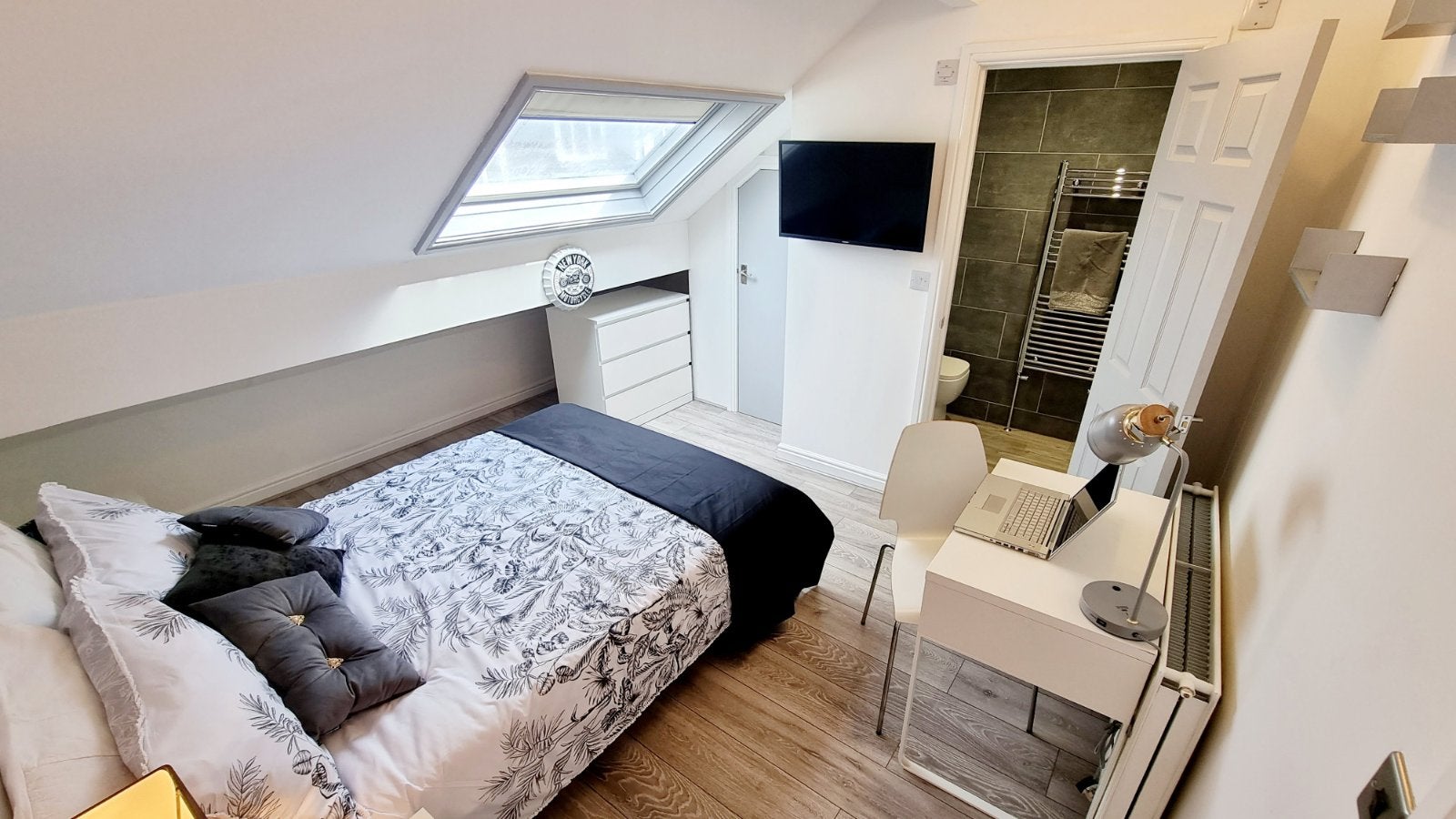 House Burchett Place in Leeds