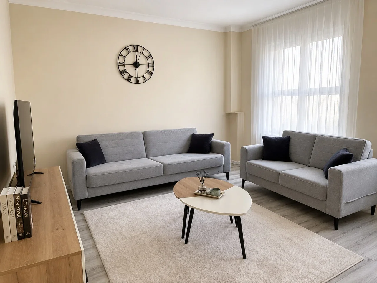 Flat South Street in Greater London