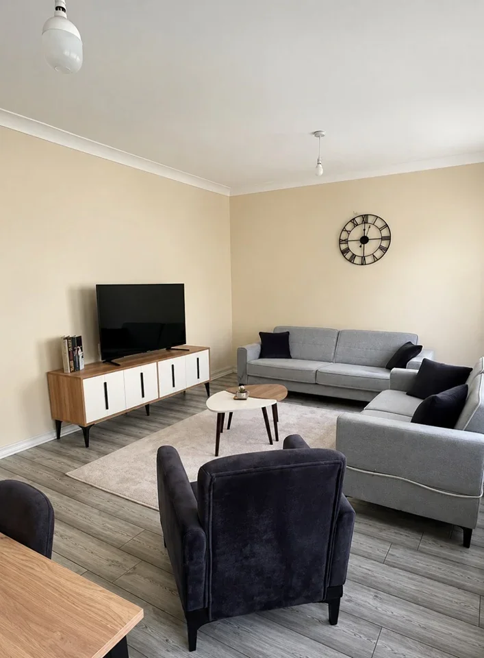 Flat South Street in Greater London