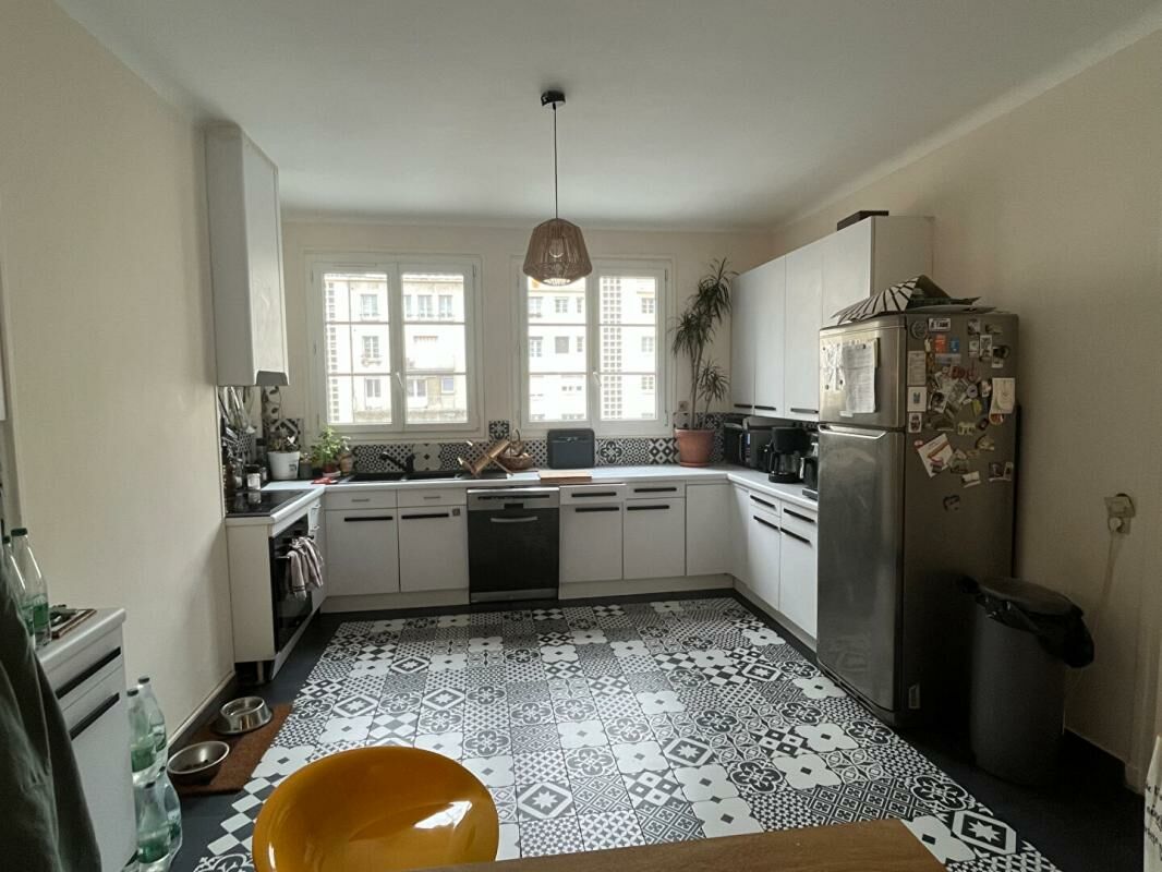 Room Rue Neuve Saint-Jean in Caen