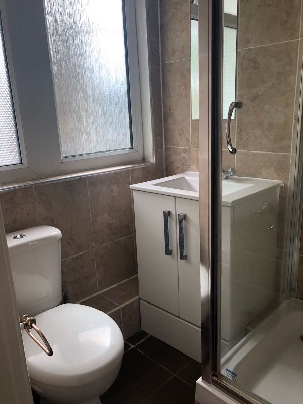 Room Lytton Grove in Greater London