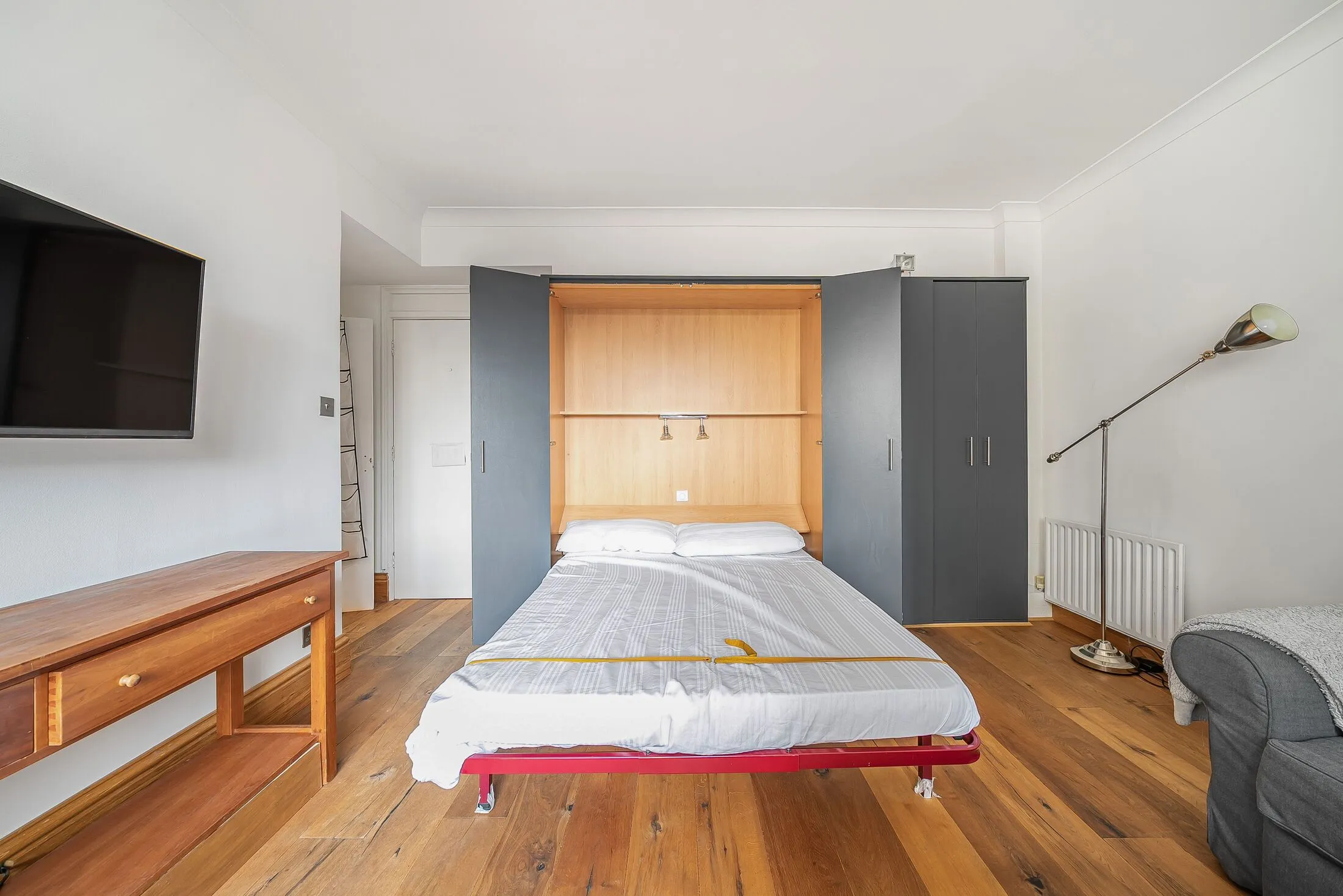 Flat Draycott Place in Greater London