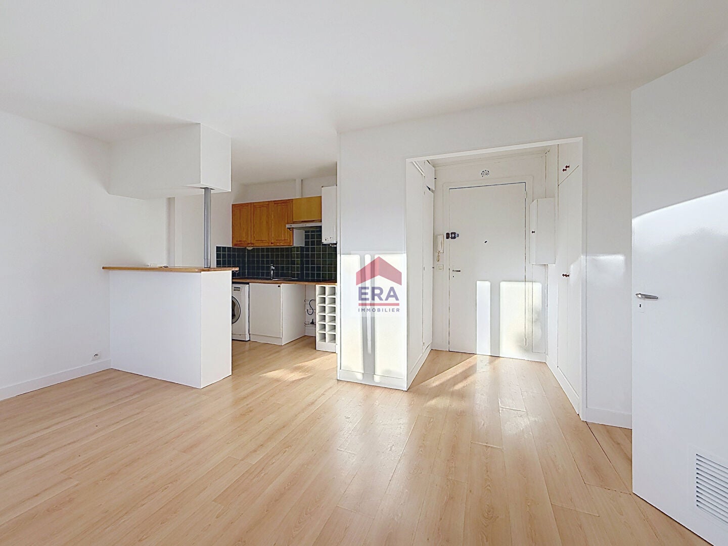Flat Rue de la République in Suresnes