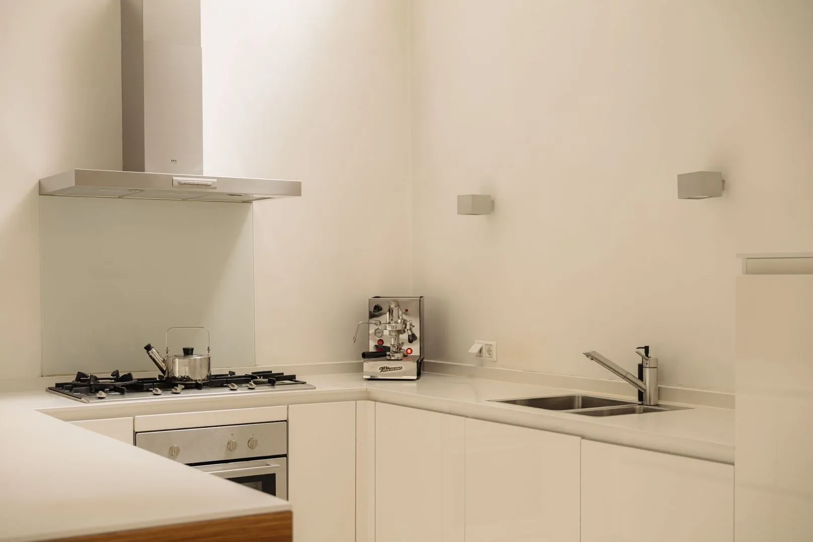 Appartement te koop: Laagte Kadijk 155, Amsterdam