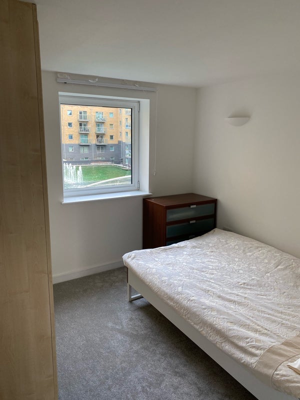 Flat Argyll Road in Greater London