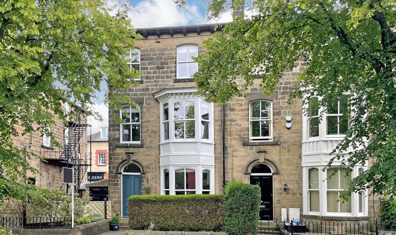 Flat Rear St Georges Road in Harrogate