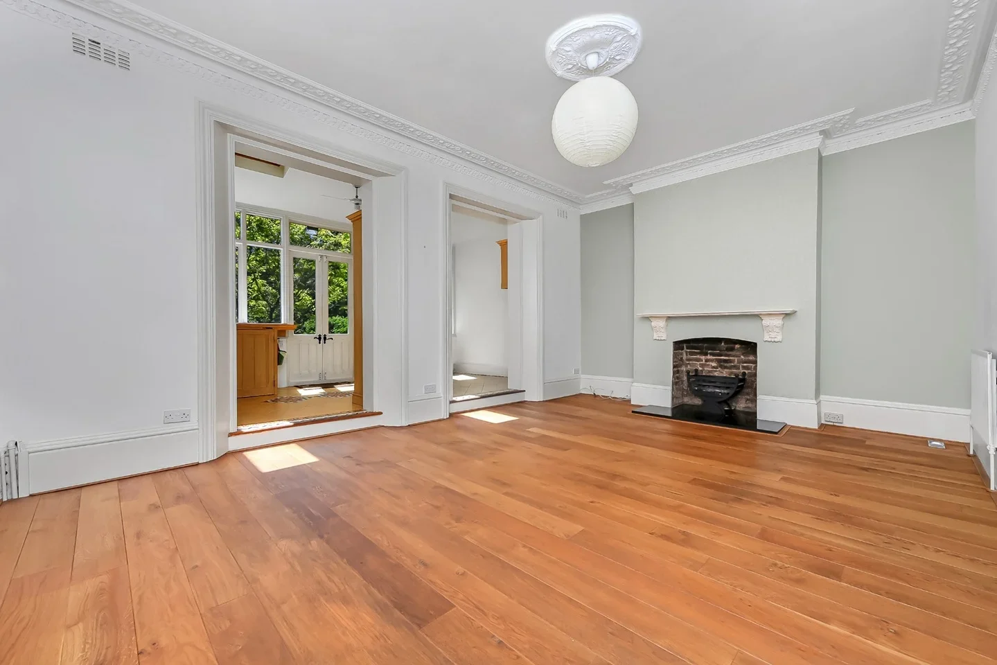 Flat Vanbrugh Park in Greater London