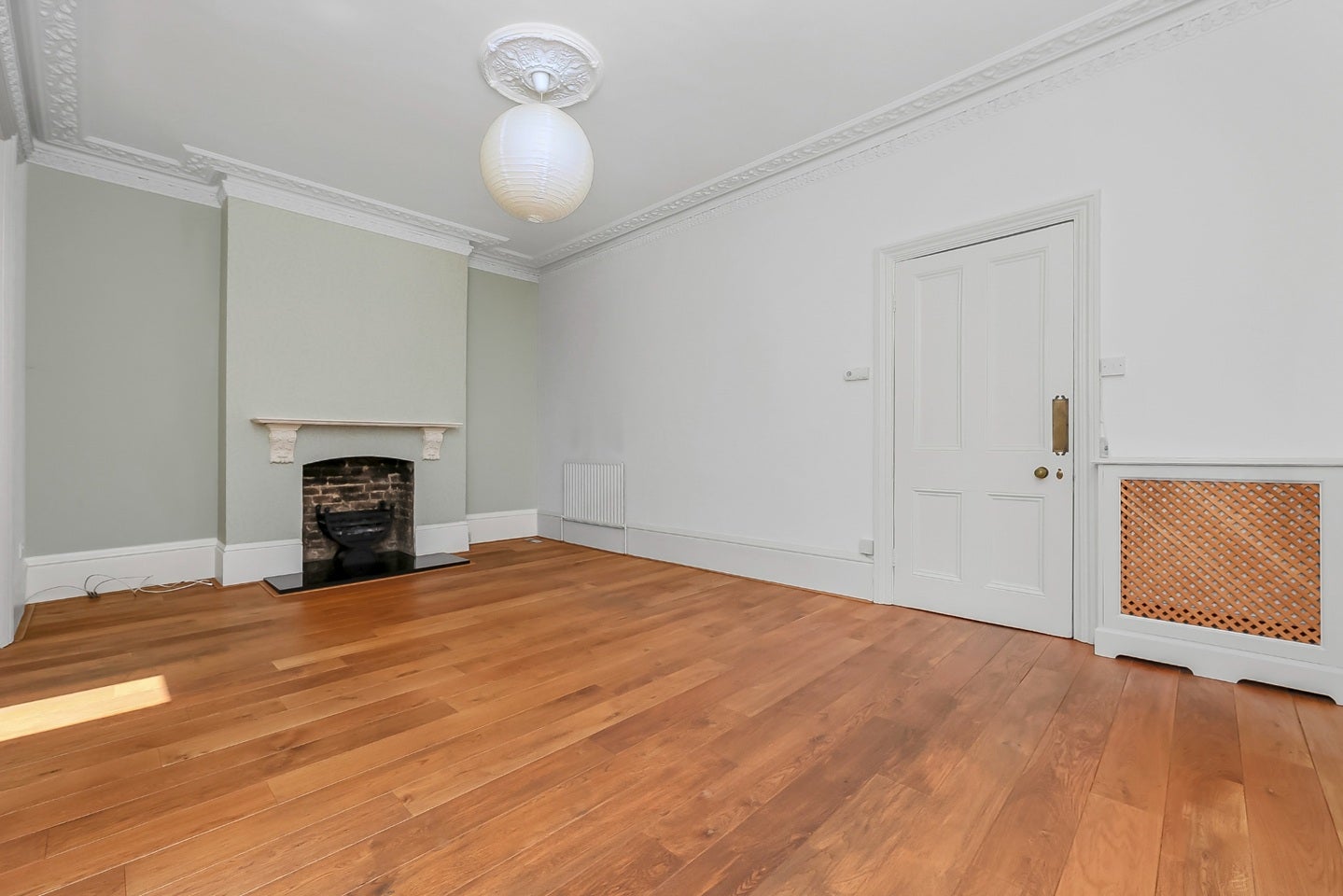 Flat Vanbrugh Park in Greater London