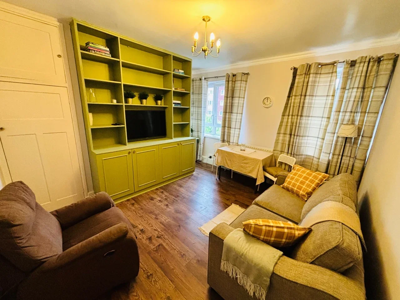 Flat Palliser Road in Greater London