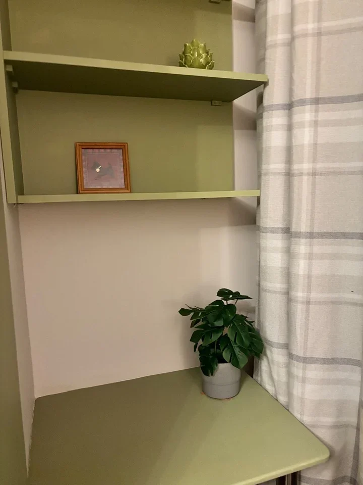 Flat Palliser Road in Greater London