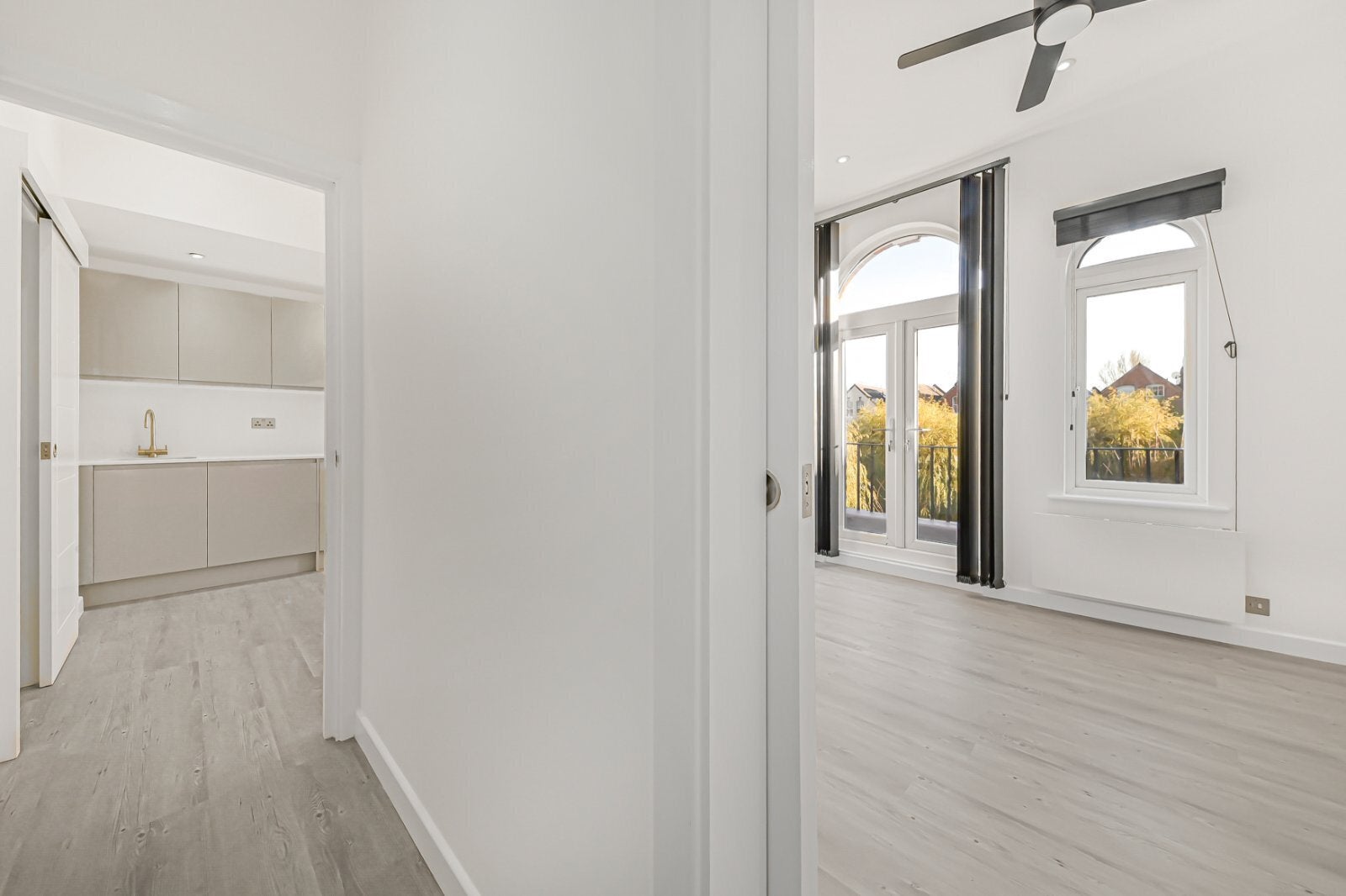 Flat Canfield Gardens in Greater London