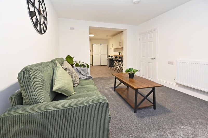 Room Enderley Street in Newcastle-under-Lyme