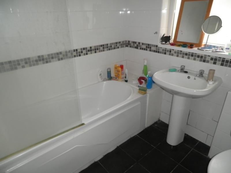 Flat Biddlestone Road in Newcastle upon Tyne