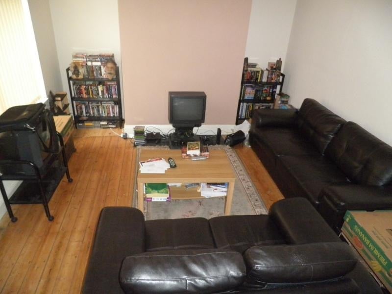 Flat Biddlestone Road in Newcastle upon Tyne