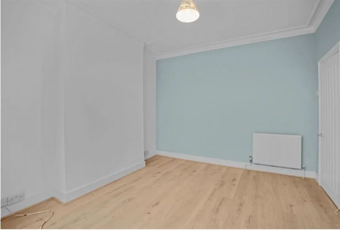 Flat Darlington Road in Greater London