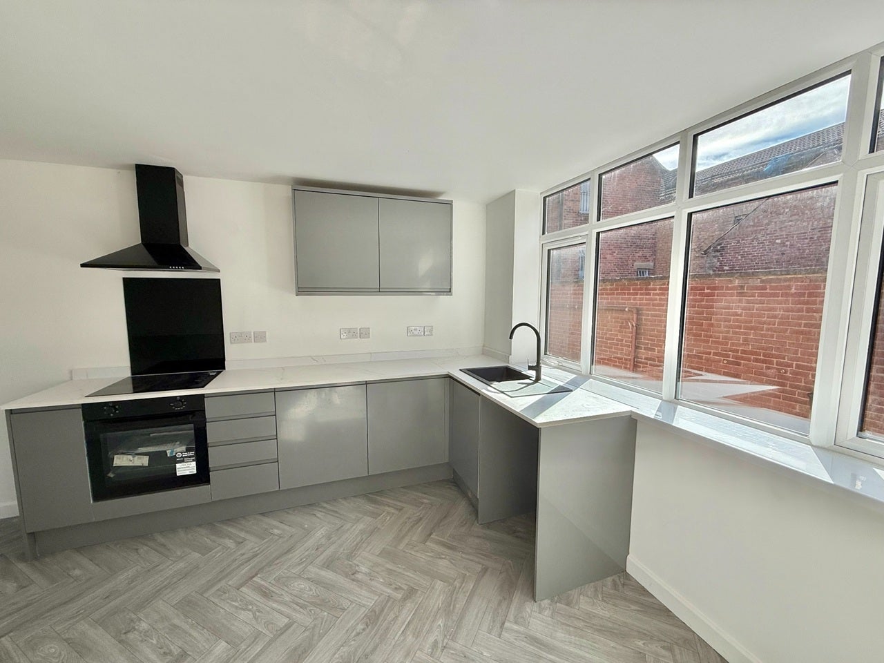 Flat Market Place in Mansfield Woodhouse