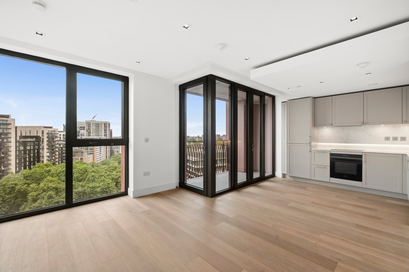 Flat Harrow Road in City of Westminster