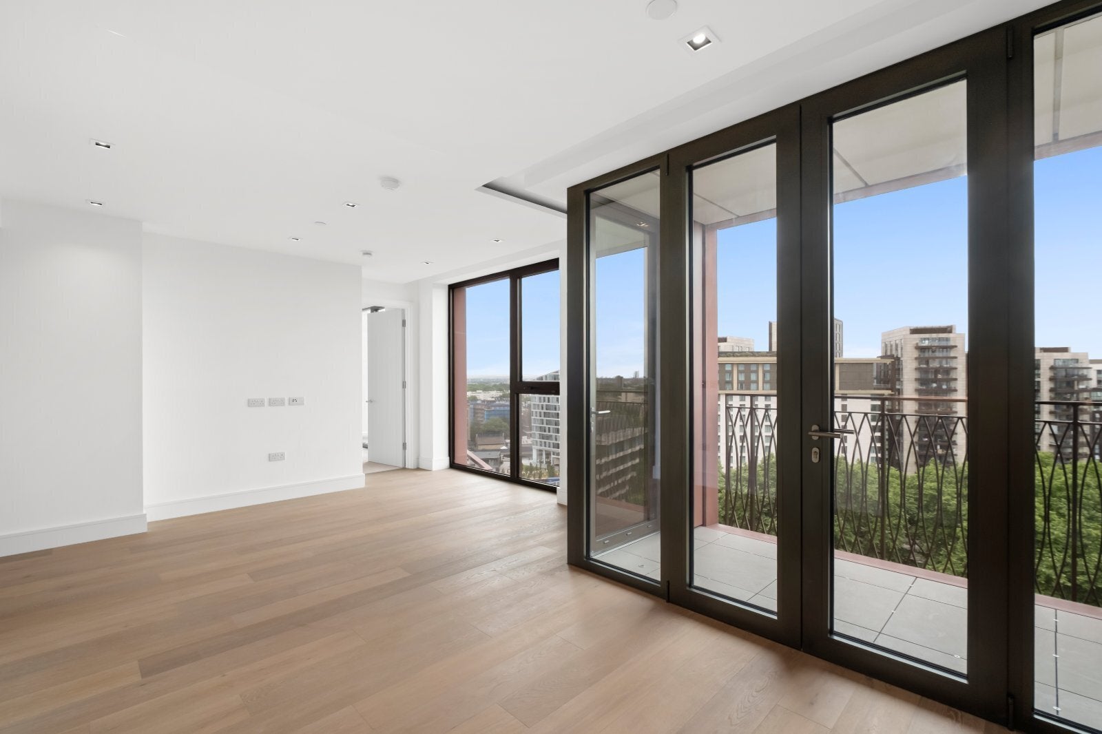 Flat Harrow Road in City of Westminster