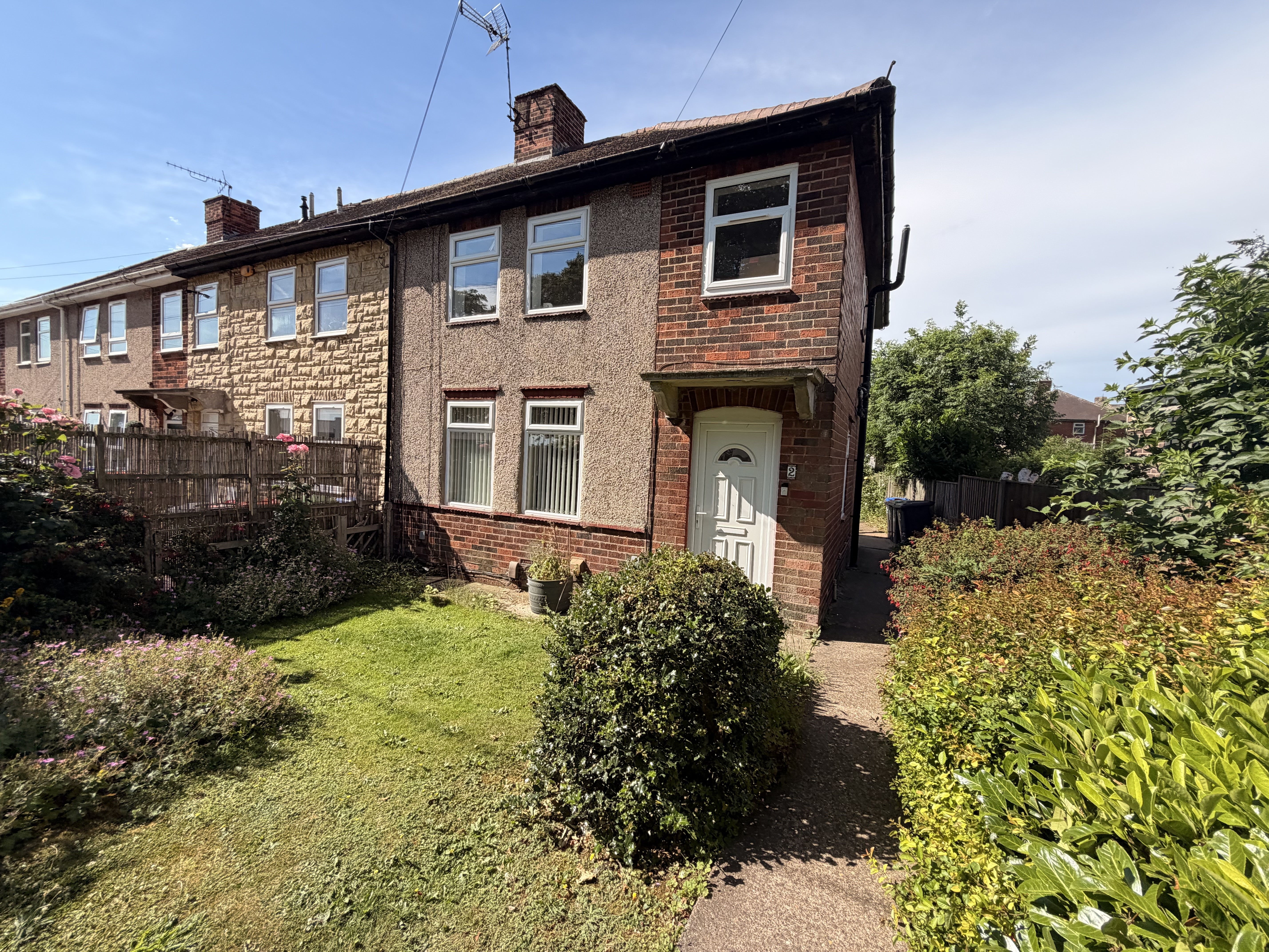 House Eastfield Side in Ashfield