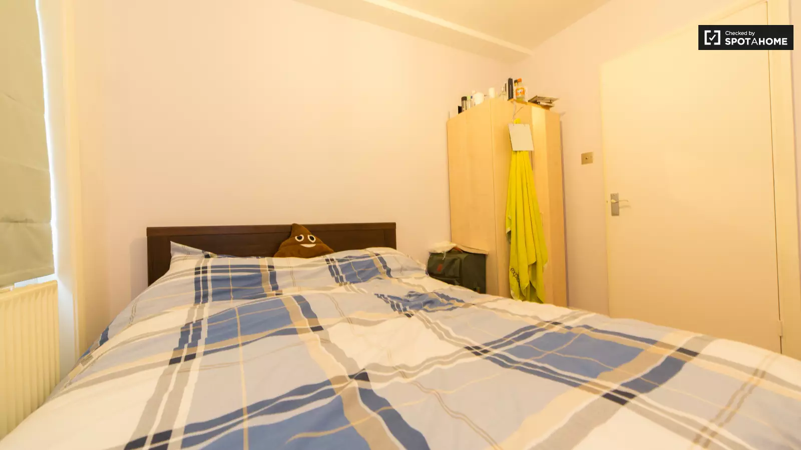 Flat Coldharbour Lane in Greater London