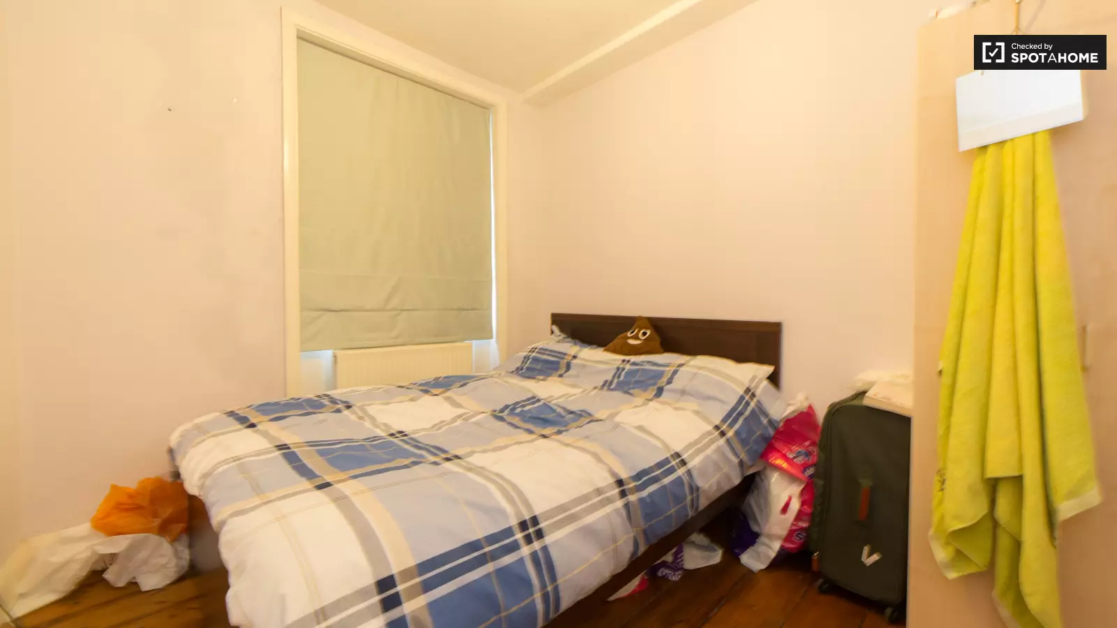 Flat Coldharbour Lane in Greater London