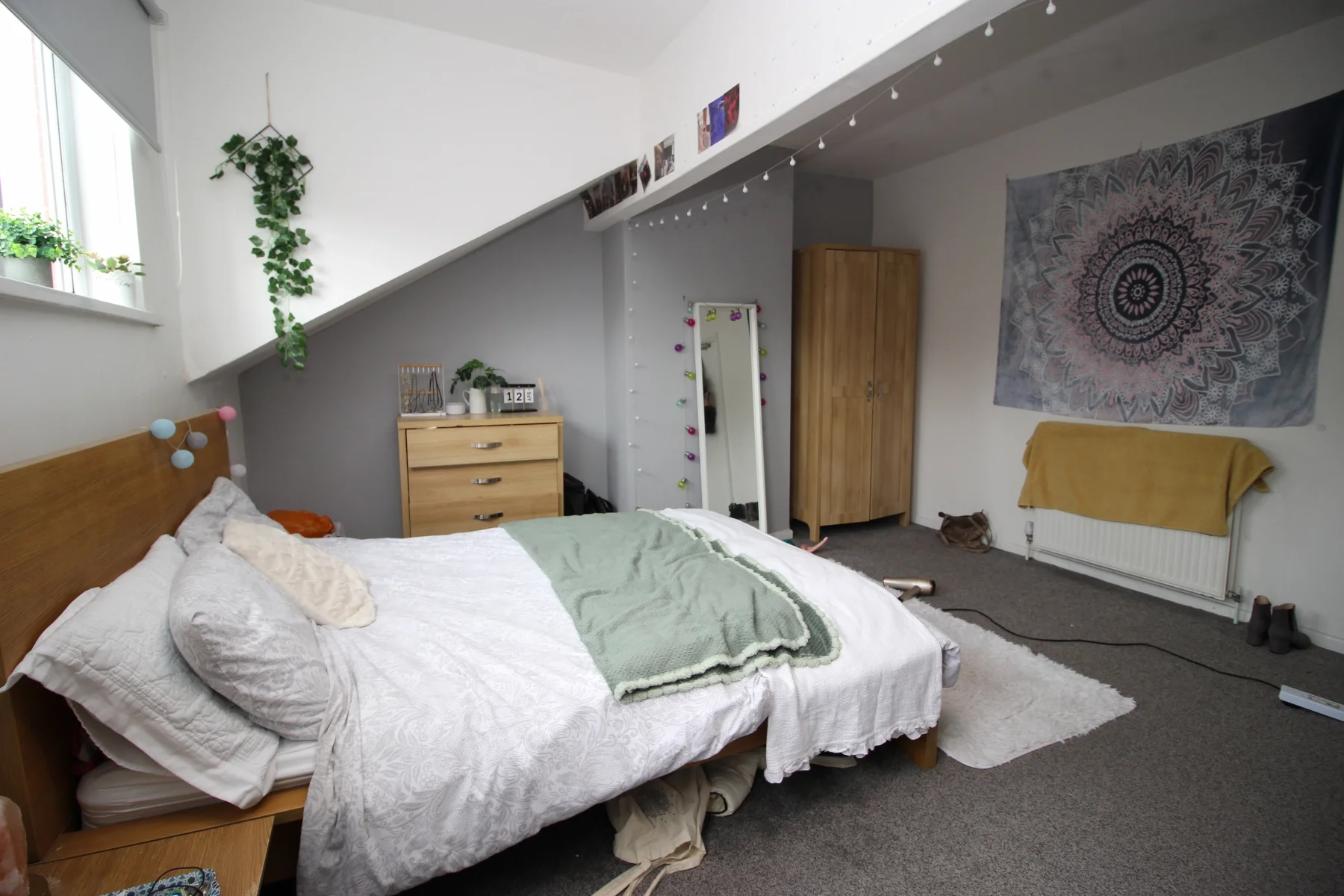 Room The Village Street in Leeds