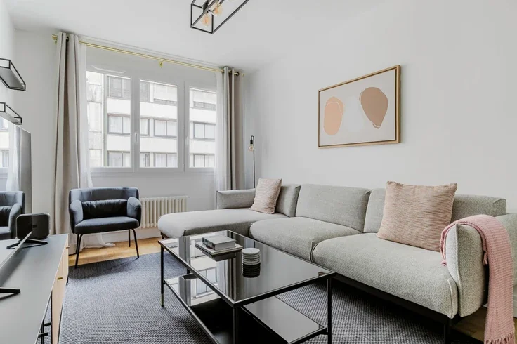 Appartement Avenue de l'Abbé Roussel à Paris