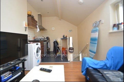 Flat Moorland Avenue in Leeds