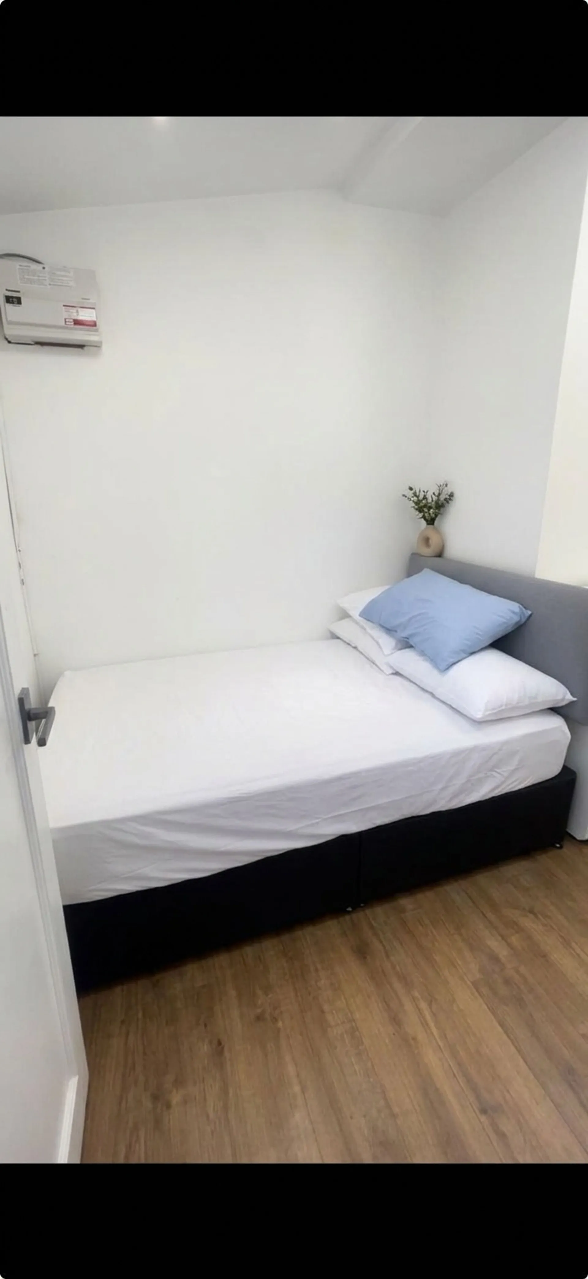 Flat Stockwell Road in Greater London
