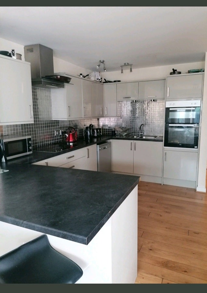 Room Rockley Road in Poole