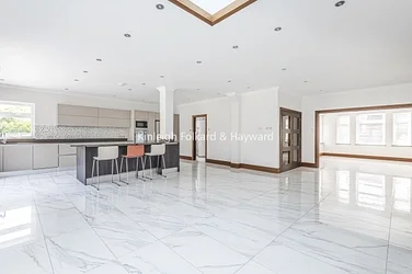 House Saddlescombe Way in Greater London
