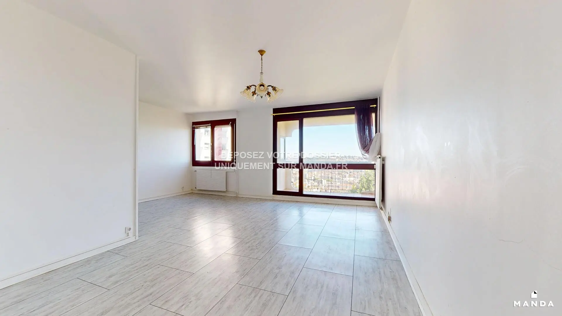 Appartement Place Bobby Sands à Saint-Étienne