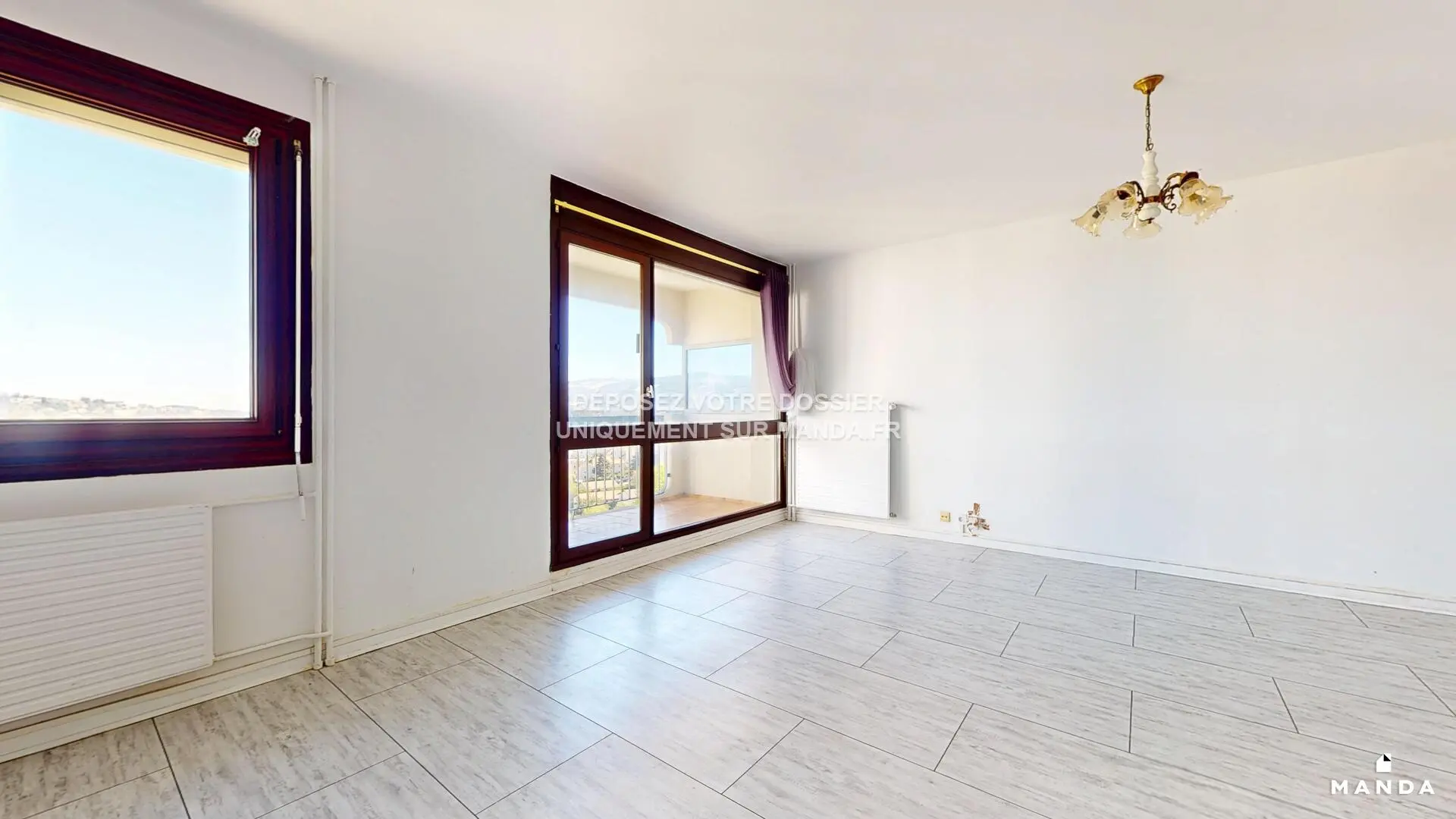 Appartement Place Bobby Sands à Saint-Étienne