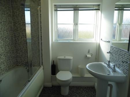 Flat Padstow Road in Swindon