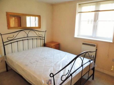 Flat Padstow Road in Swindon