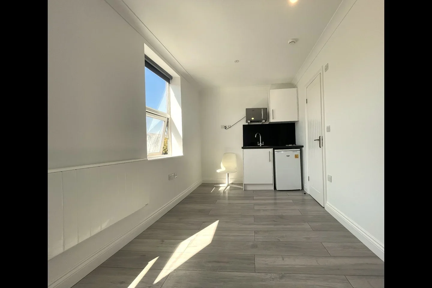 Flat Engleheart Road in Greater London