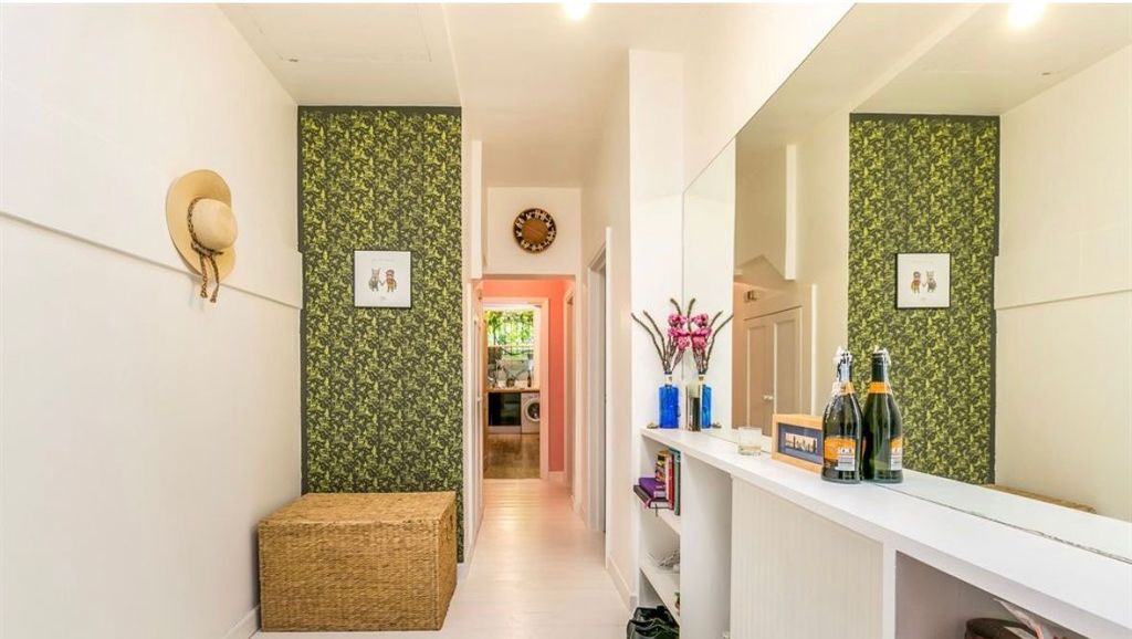 Flat Gwendwr Road in Greater London