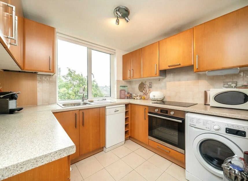 Flat Adamson Road in Greater London