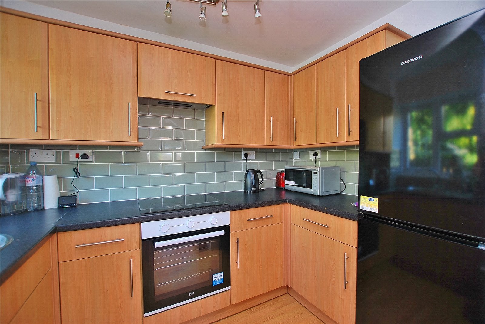 Flat Walnut Tree Close in Guildford