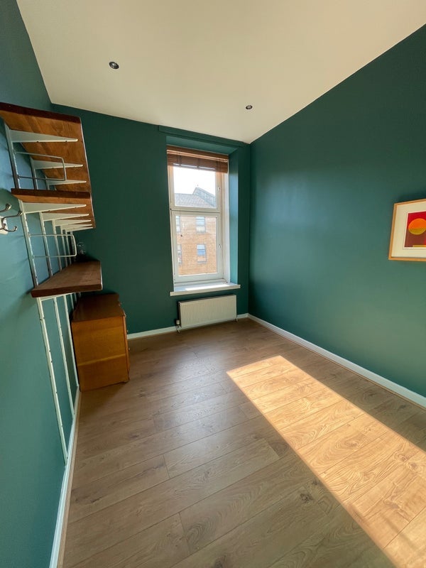 Room Annbank Street in Glasgow