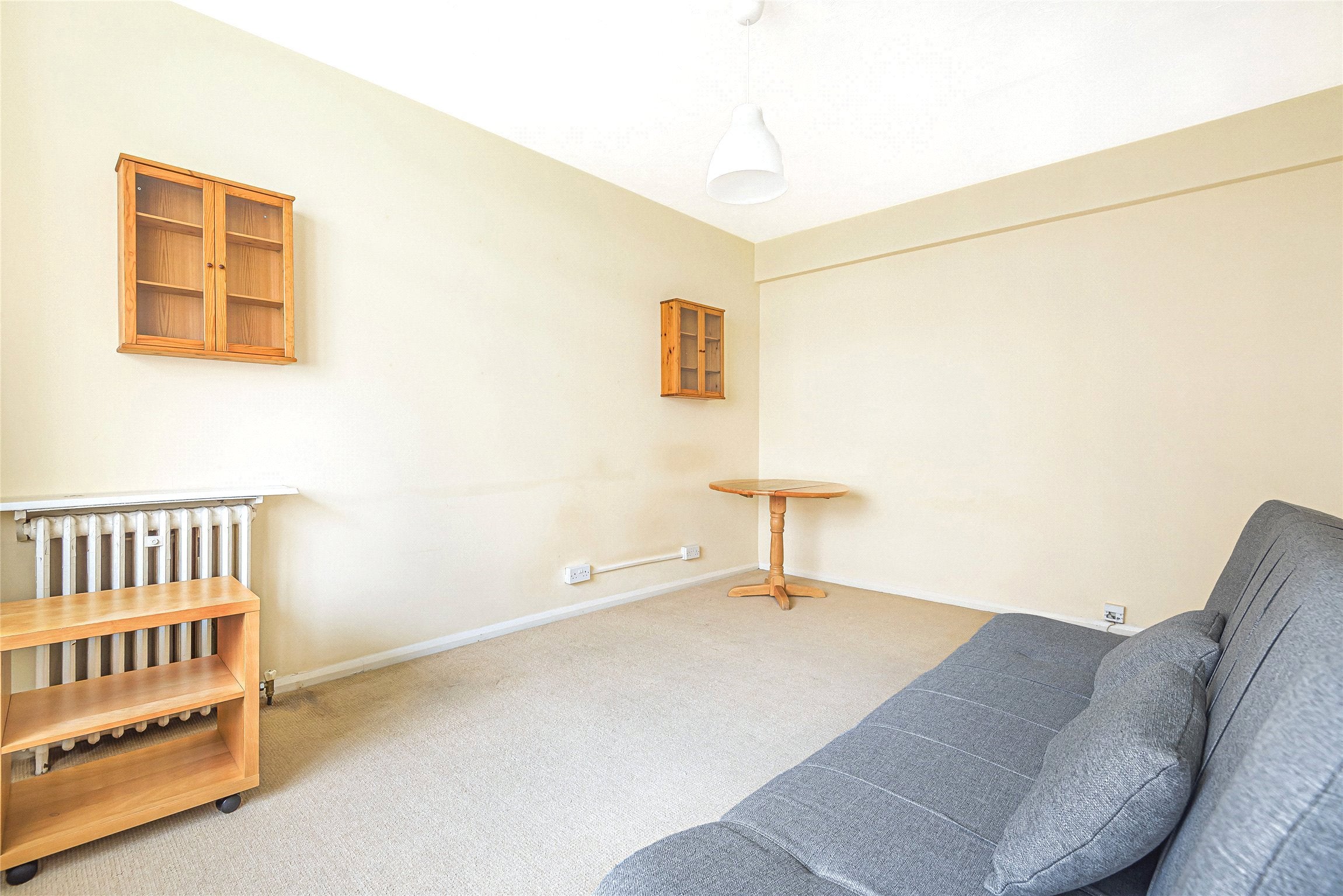 Flat Streatham High Road in Greater London