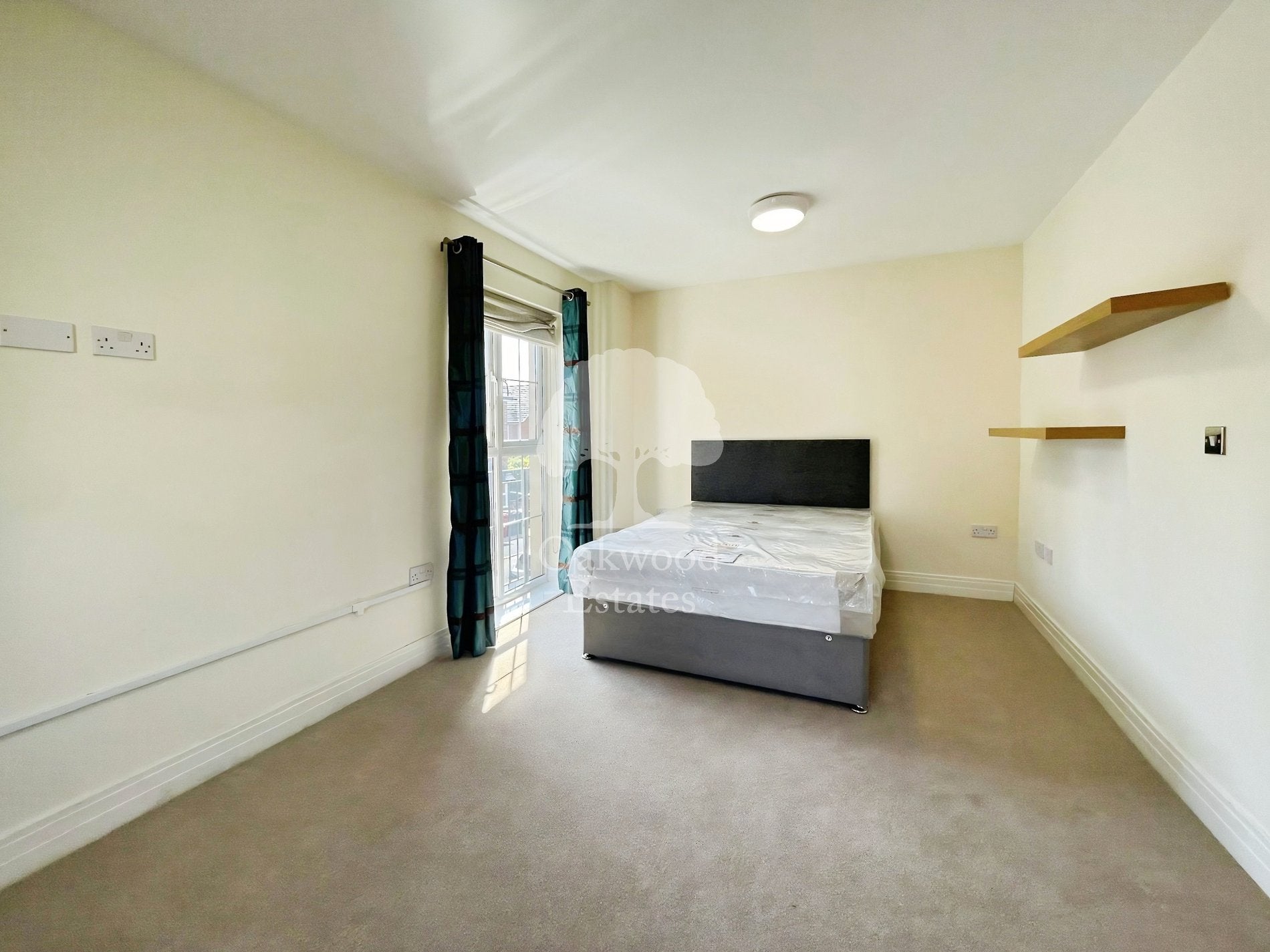 Room Benjamin Lane in Wexham Court