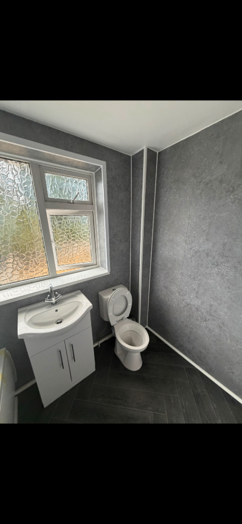 House Trewint Close in Nuneaton and Bedworth