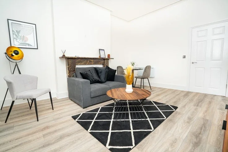 Flat Grosvenor Street in Cheltenham