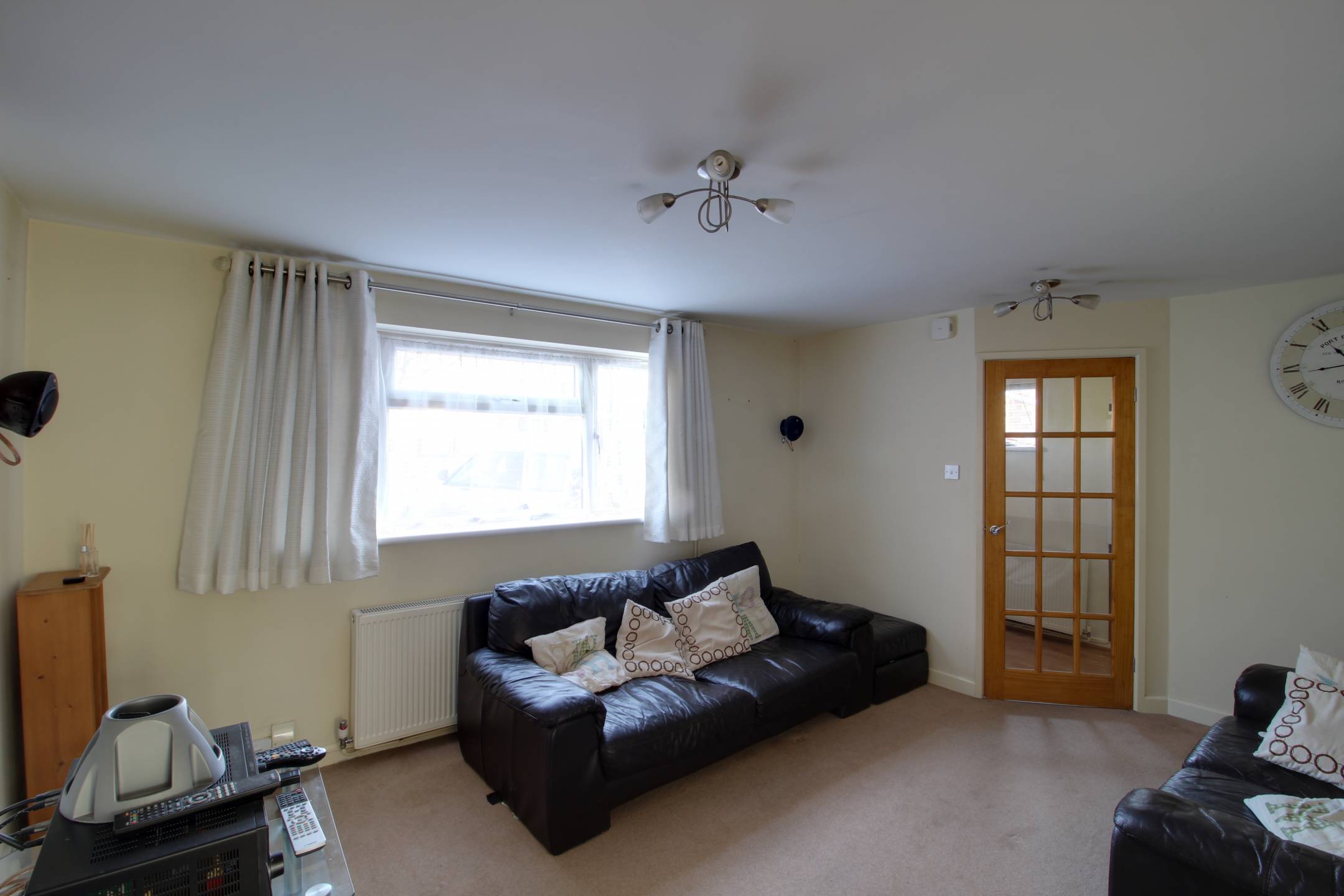 House Hardy Close in Crawley